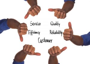 E-commerce customer experience- thumbs up in a circle